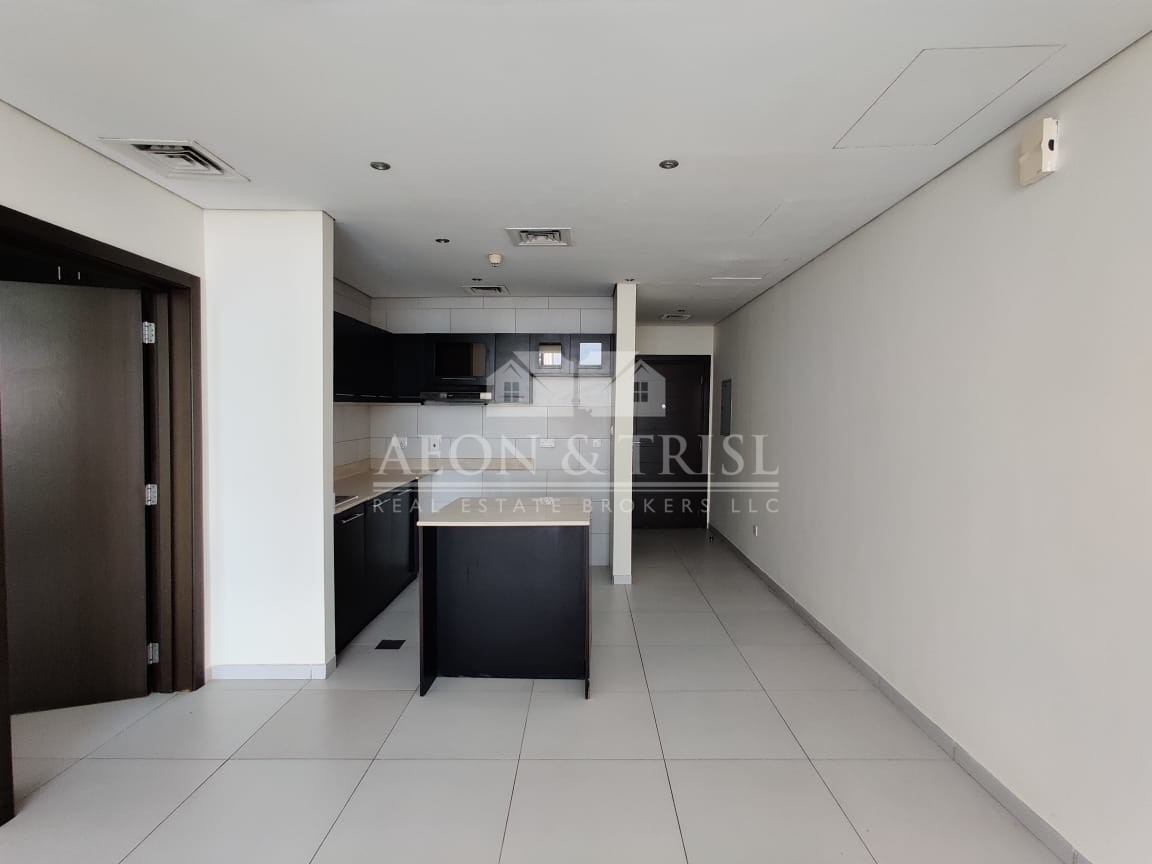 Unfurnished | Bright and Clean | Concorde Tower
