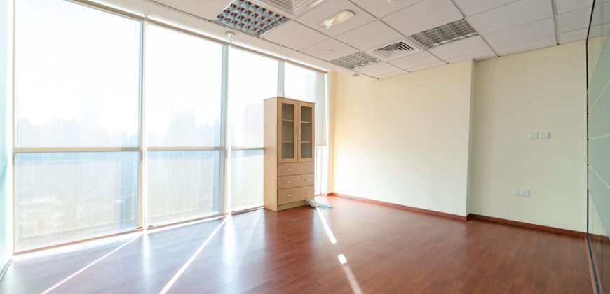Lake View | Fitted office | Mid floor | Unfurnished | Tiffany