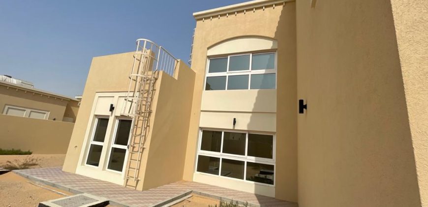 Brand new 4 bedroom villa Oud Al Muteena