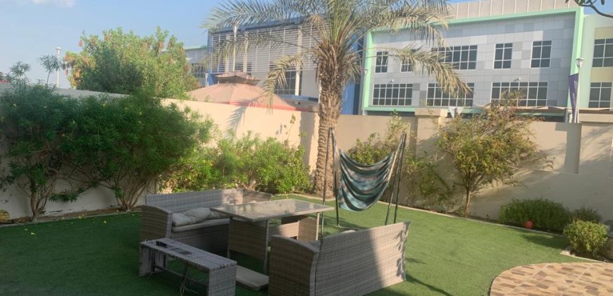 3 bed luxury villa |Private Garden |2 car parking