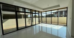 Exclusive | 3 Bedroom+Maid | L shape Townhouse