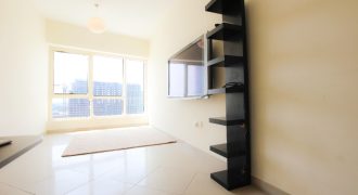 Vacant | Balcony | Spacious Unit | Perfect Priced