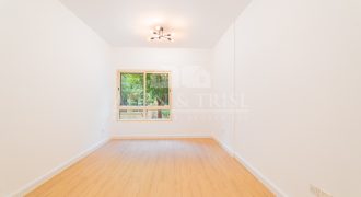 Upgraded | vacant 1 Bed | community view