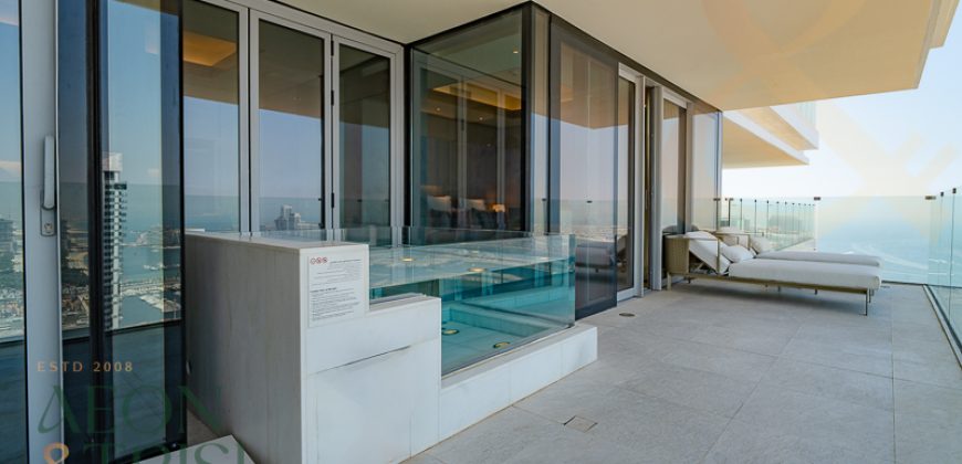 Unparalleled panoramic Views of the Water and Palm