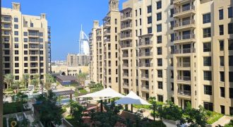 Facing Burj Al Arab and Pool | Fully Furnished Apt