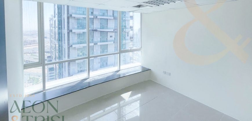 Fitted Office | Multiple Partitions | Near Metro