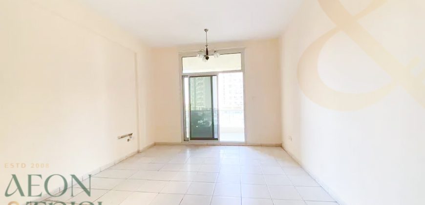 1 Bedroom  | Balcony  | Semi Close Kitchen