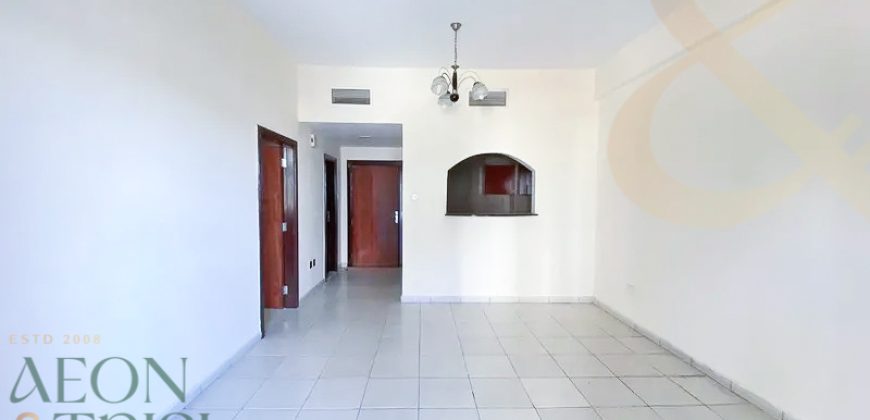 1 Bedroom  | Balcony  | Semi Close Kitchen