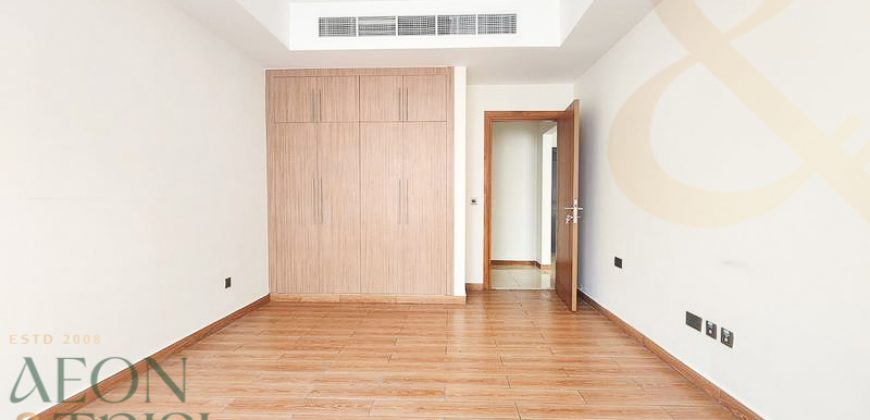 Spacious 1 Bedroom | Wooden Floors | Chiller Free