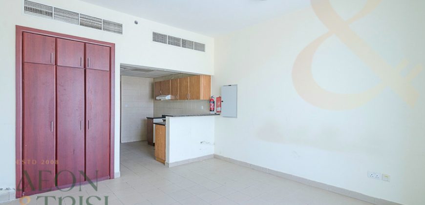 Studio Flat | Well Maintained | High ROI