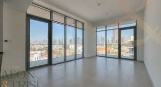 Burj Khalifa View | Panoramic Living Area | Maids