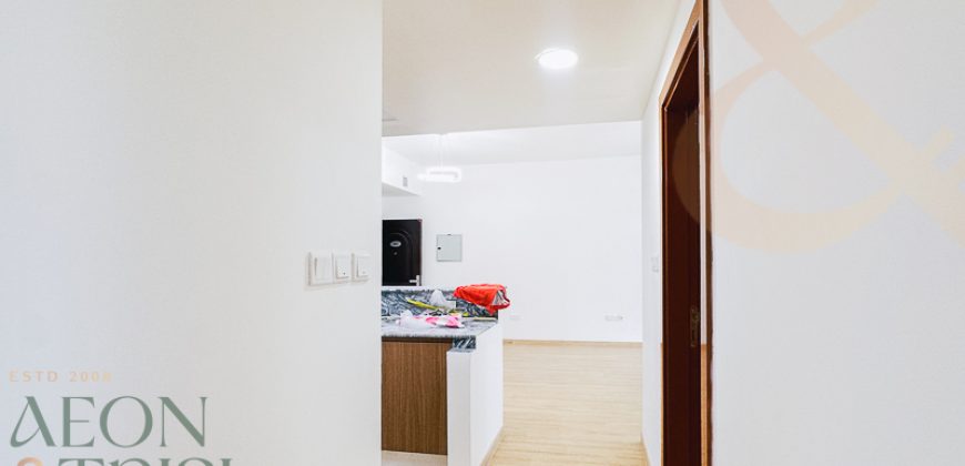 Chiller Free| Freshly Upgraded | Ready To Move