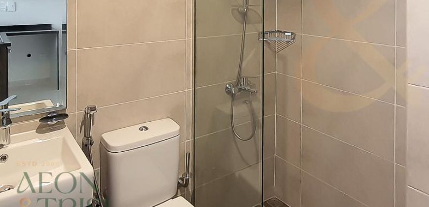Single Row | Pool and Park View | Vacant