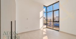 4Br+Maids | Opposite to the Park | Single Row