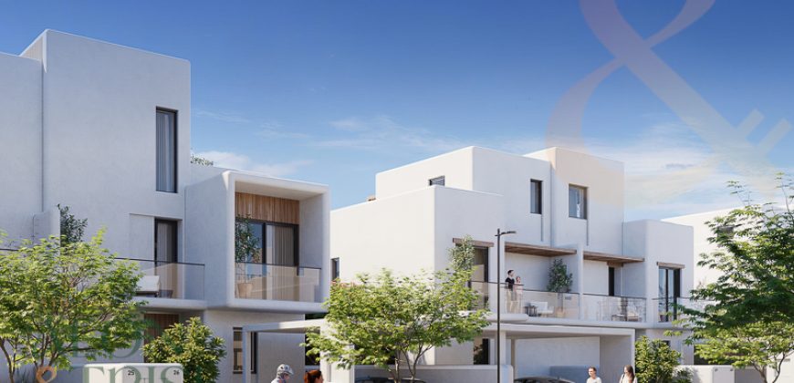 Waterfront Villa | Prime Location | Geniune Resale