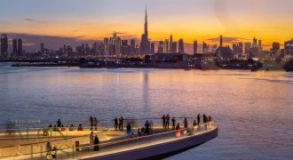 Exquisite Living | Waterfront | Near Blue Metro