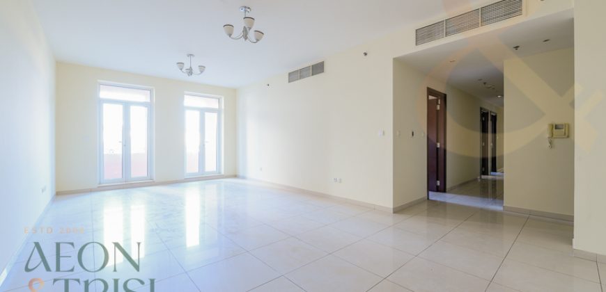 Beautiful Upgraded 3BR on Ground Floor with Garden