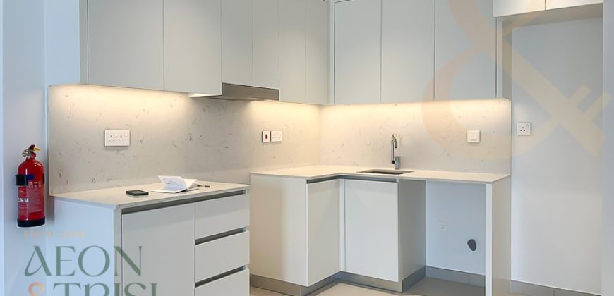 Bright and Stylish 1BR | Prime Location | Jadeel 1