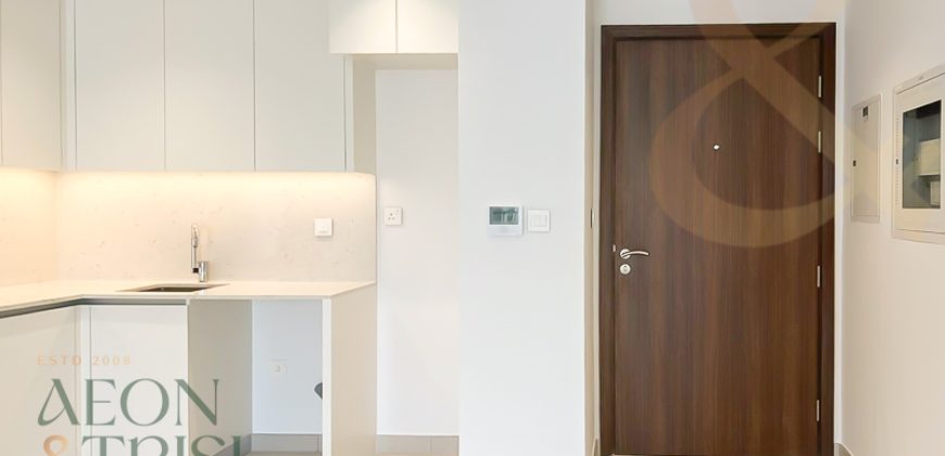 Bright and Stylish 1BR | Prime Location | Jadeel 1