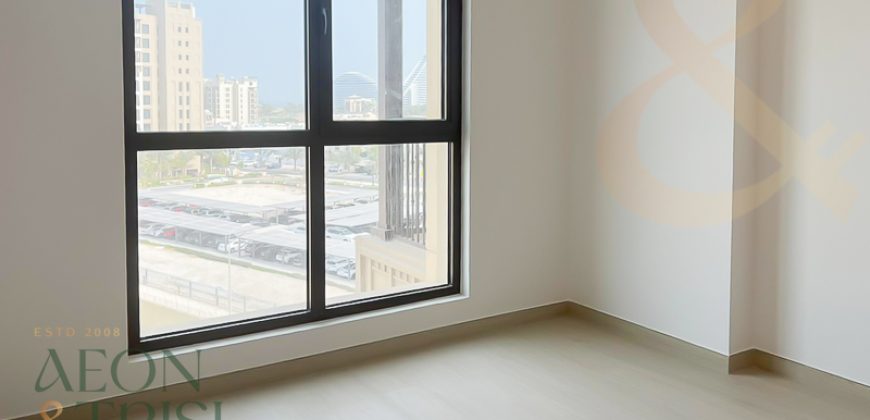 Bright and Stylish 1BR | Prime Location | Jadeel 1
