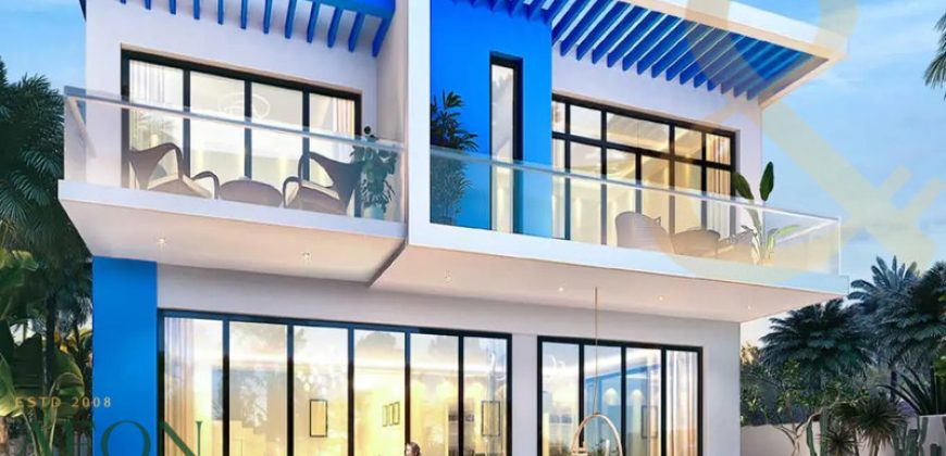 4 Bedrooms | Single Row | On The Park | Santorini