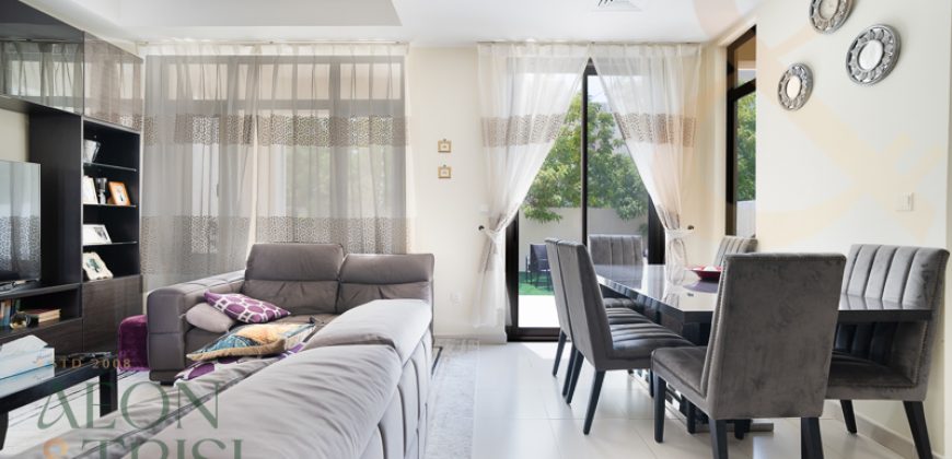 Biggest Plot | Middle Corner | Near To Park