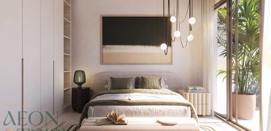 3 BR | Single Row | Big Layout | On The Water