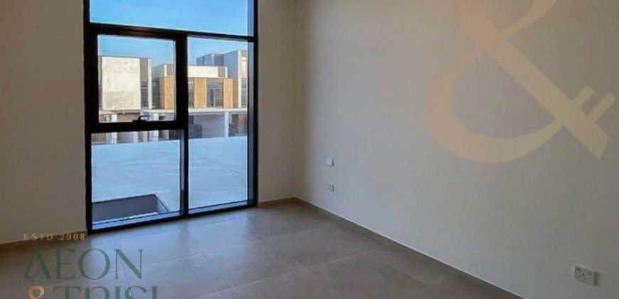 Prime Location | Close to Pool | Private Garden