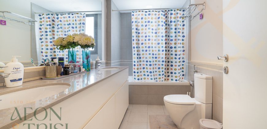 Exclusive 4 BR | Single Row | Landscaped