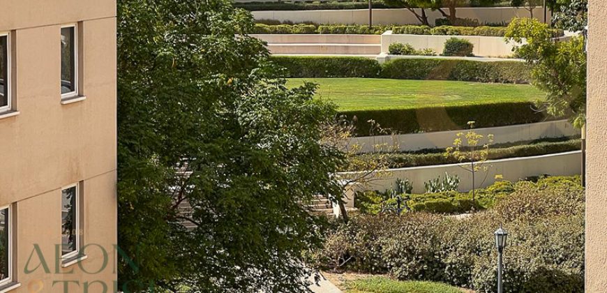 2 Bed with Pool View Rented investor deal