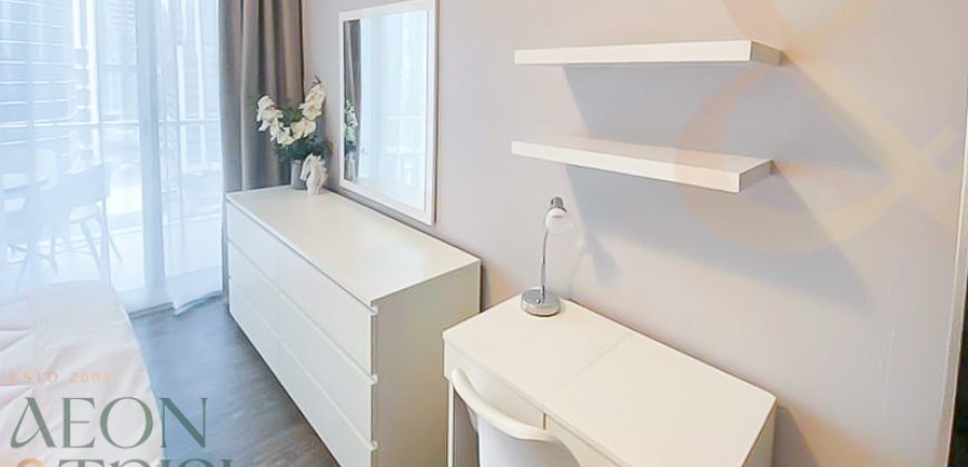 Lake View | High Floor | Close Proximity To Metro