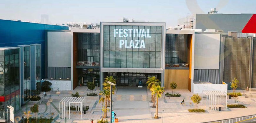 Hills View Living | Bright Studio | Community View