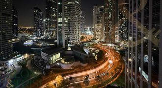 High floor 2 Bedroom | Next to Metro | Lake Views