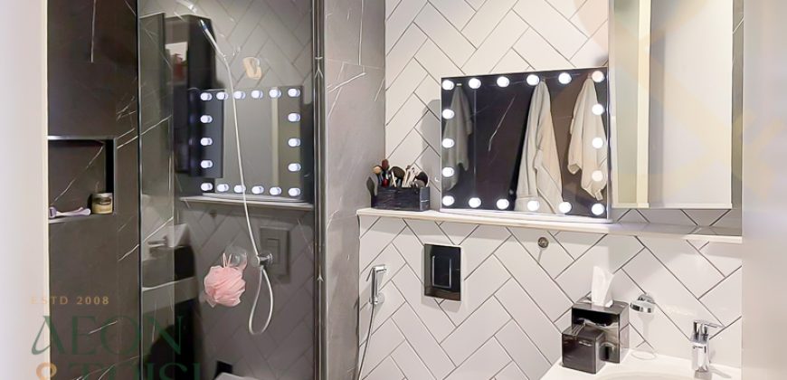 Modern large Stud | Prime Location | pool view